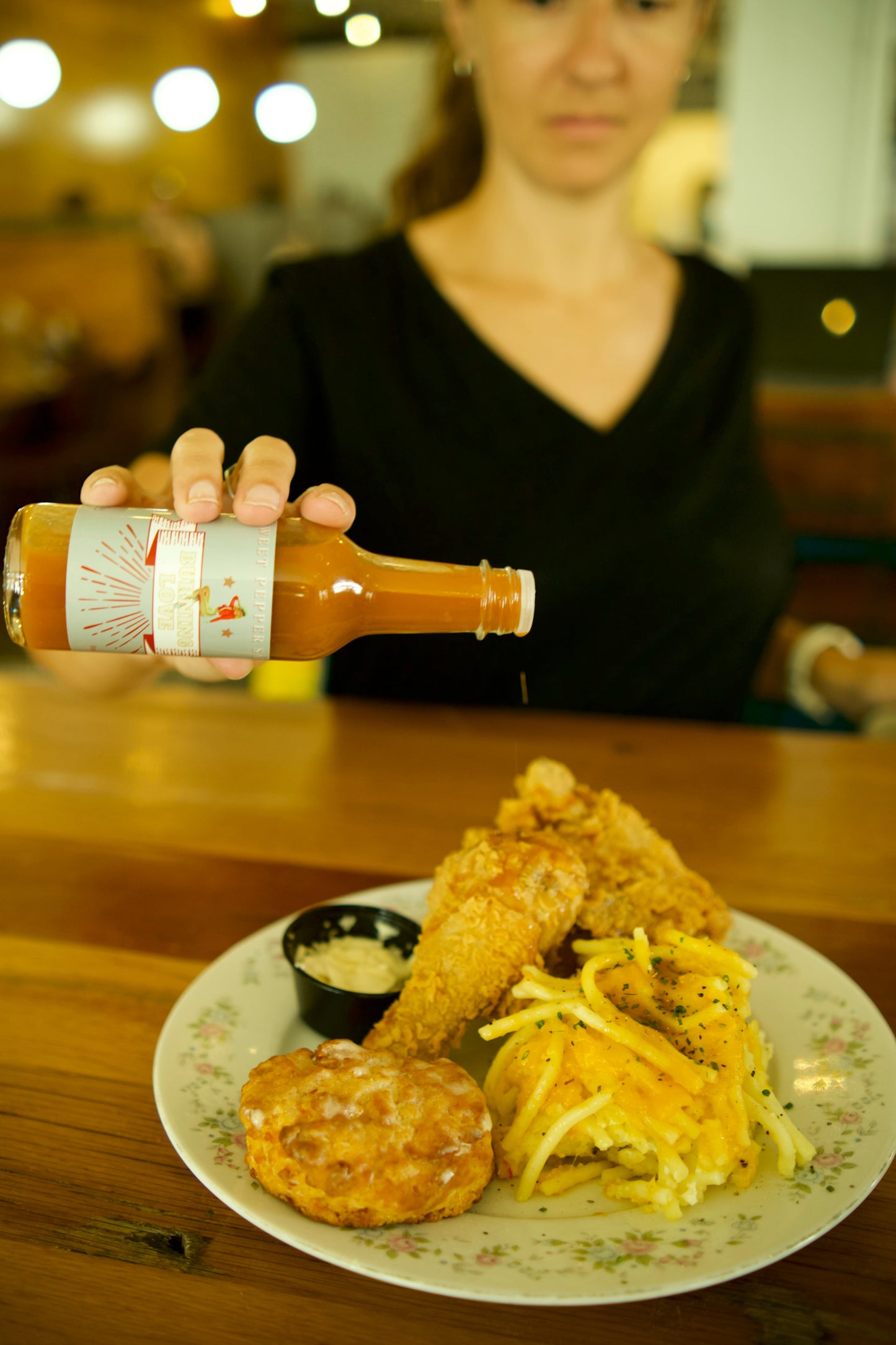 Lady May’s Sweet Heat Sauce – Sweet & Spicy Blend – Handcrafted Chili Sauce – Restaurant Recipe, Small Batch – 6oz Glass Bottle The Lady May